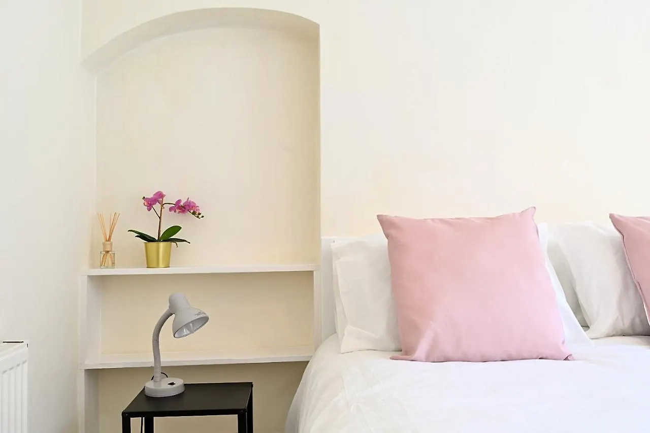 Holiday home Homey Downtown Brighton Two Bedroom Townhouse Near Sea Front, Up To 7 Guests United Kingdom
