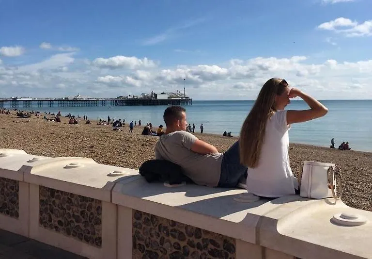 Homey Downtown Brighton Two Bedroom Townhouse Near Sea Front, Up To 7 Guests 0*,  בריטניה